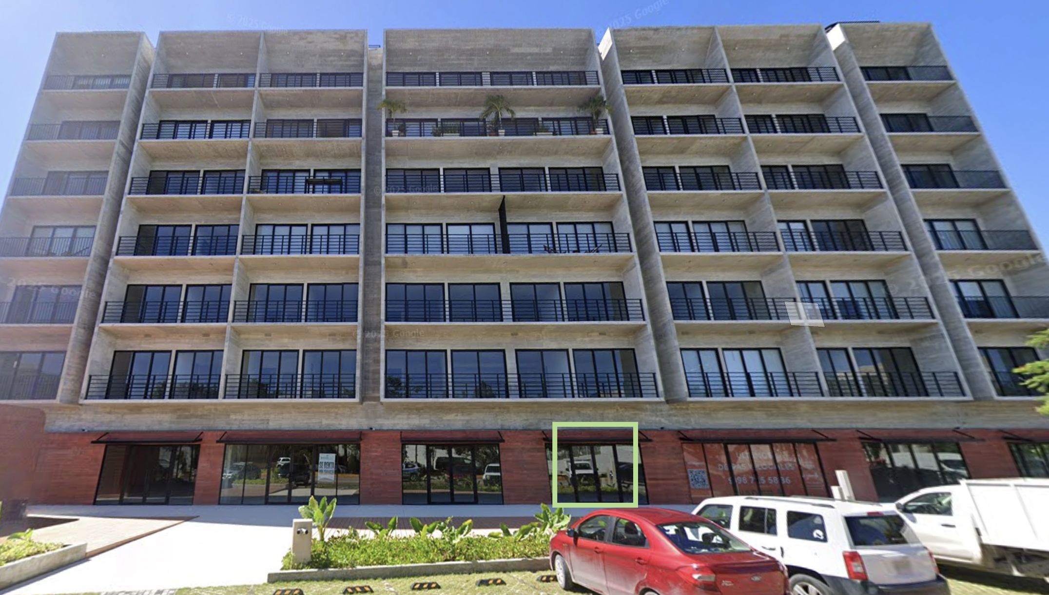 LOCAL EN RENTA EDIFICIO NADER 9 